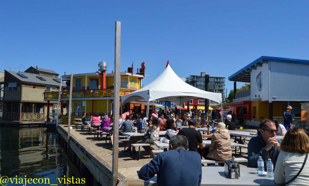 referencia gastronomica en el puerto de isla victoria