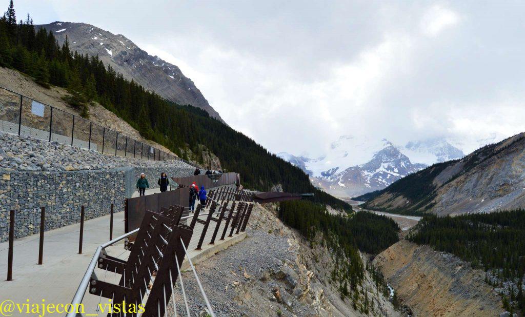 the icefield skywalk