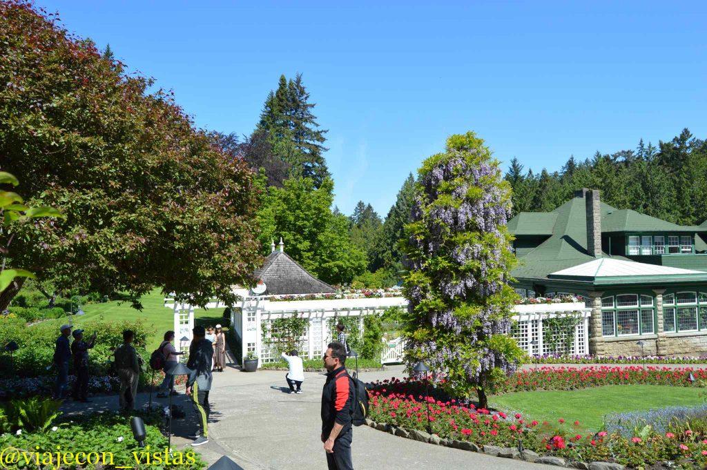 recorrido por el interior de los jardines butchart