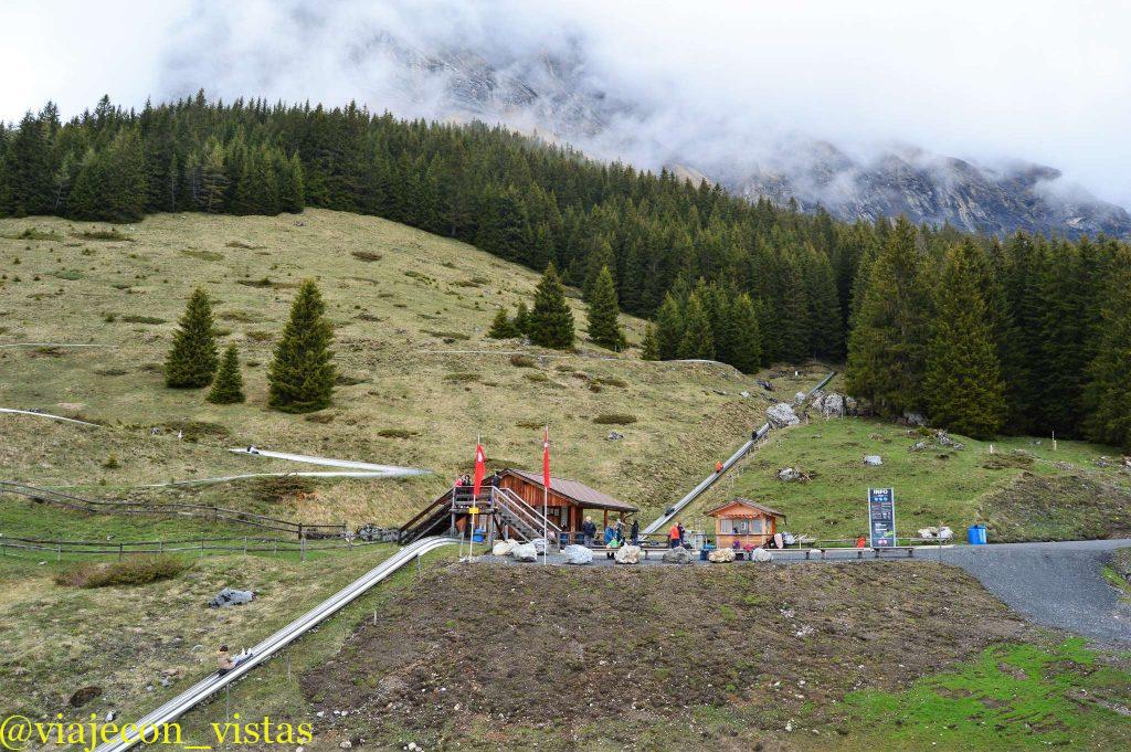 atraccion montaña suiza