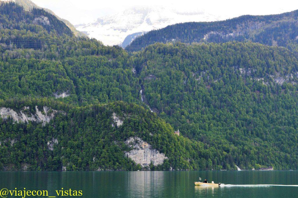 cascada de gran altura suiza