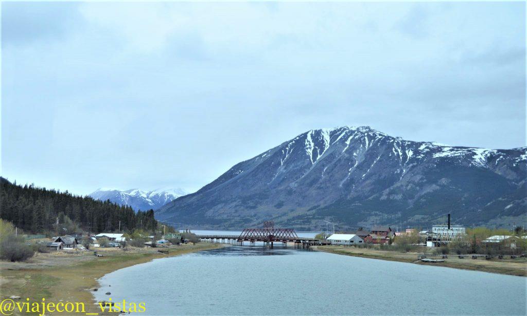 carcross entre dos lagos