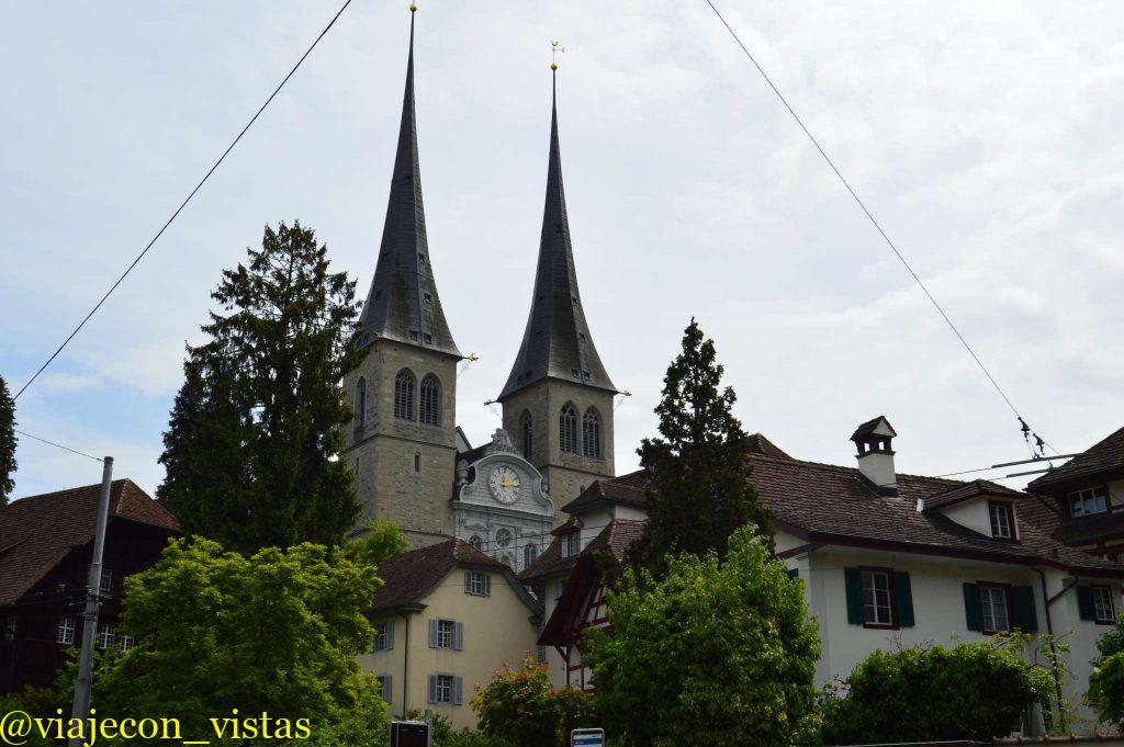 iglesia lucerna que ver caminando
