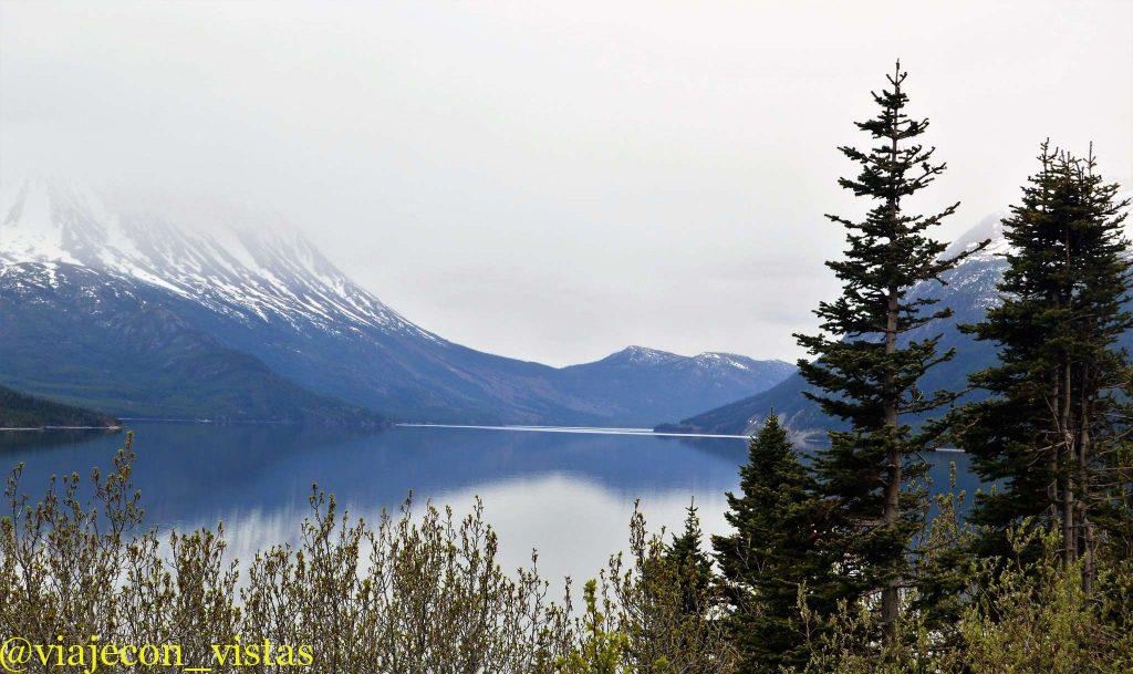 lago tutshi canada