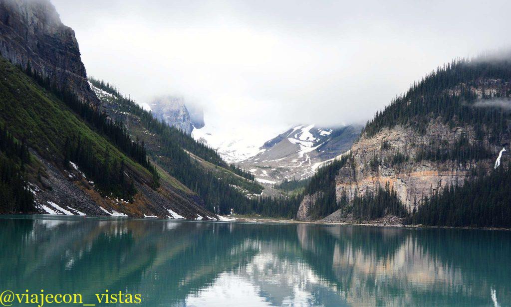 lake louise montañas rocosas