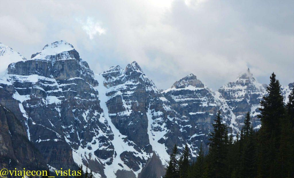 valley of the ten peaks