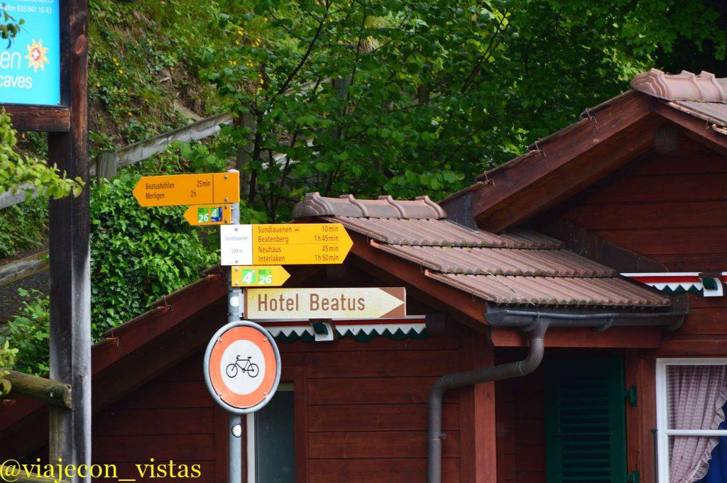 indicacion cueva san beatus lago thun