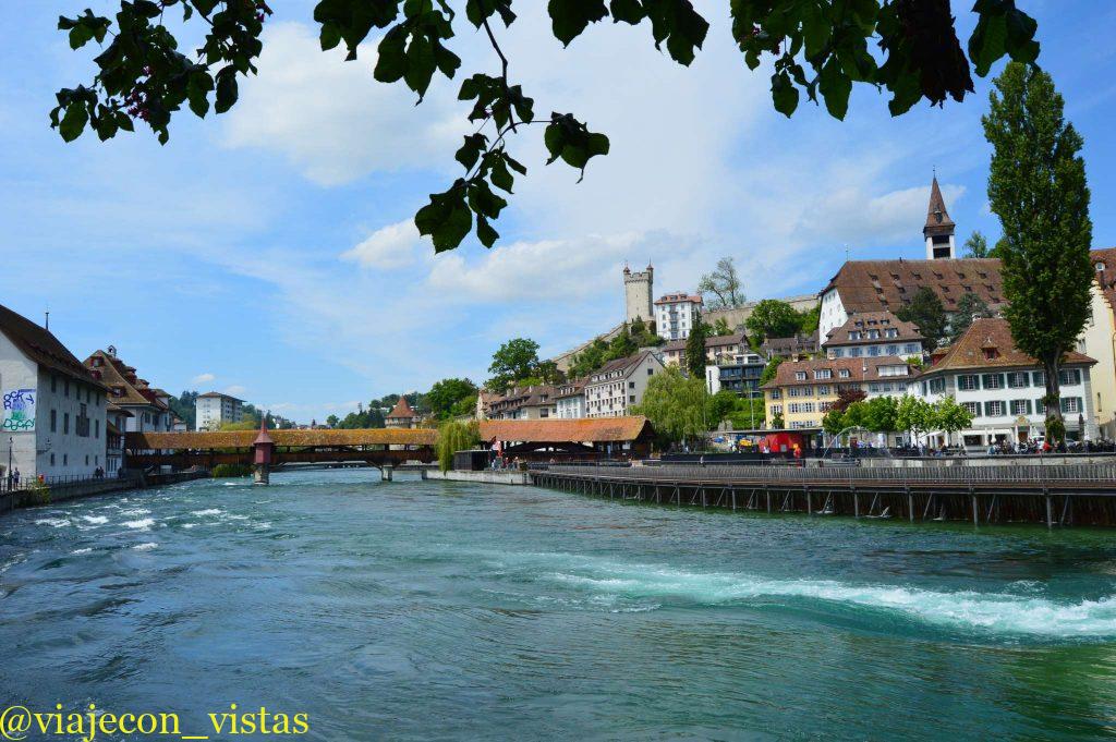 laderas del rio reuss lucerna