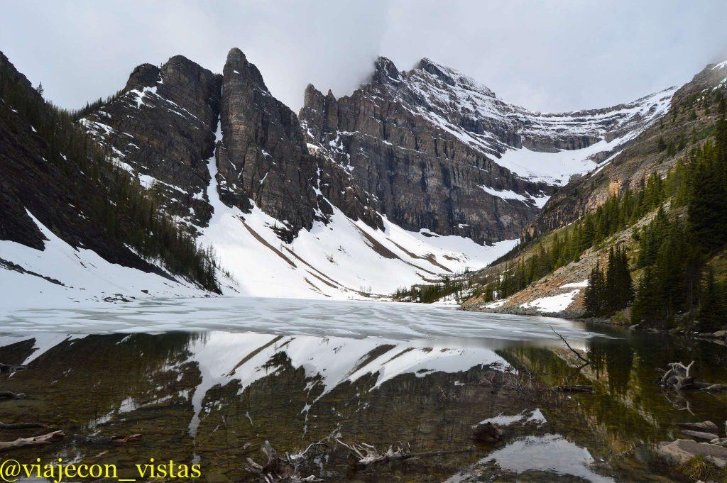 lake agnes canada