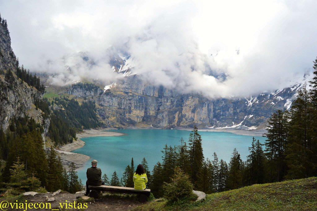un mirador privilegiado lago suizo oeschinensee