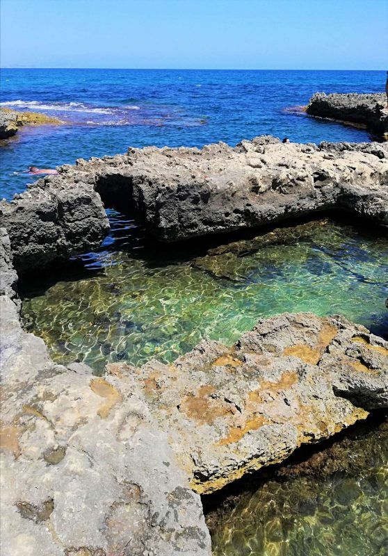 baños de la reina paraiso mediterraneo
