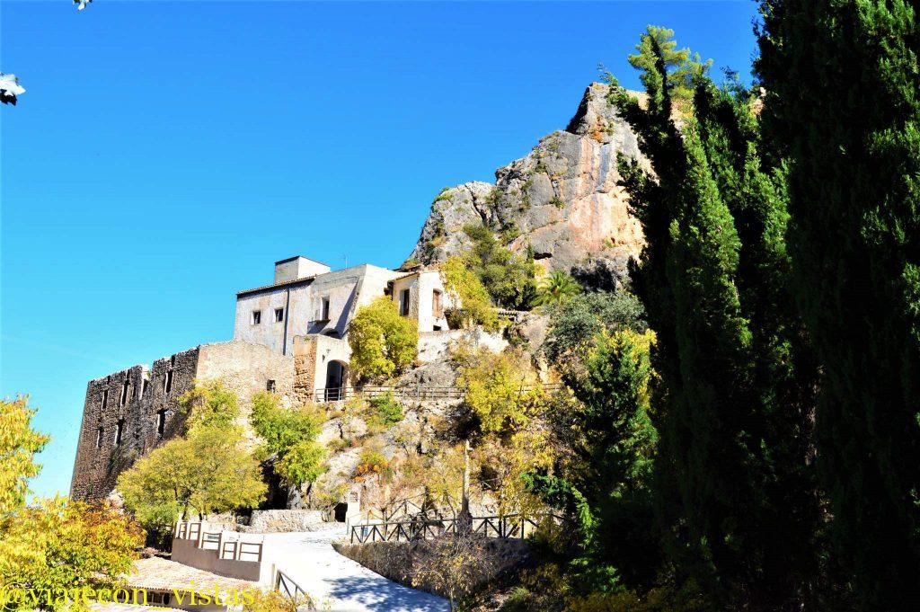 santuario de agres, inicio de rutas por la sierra de mariola