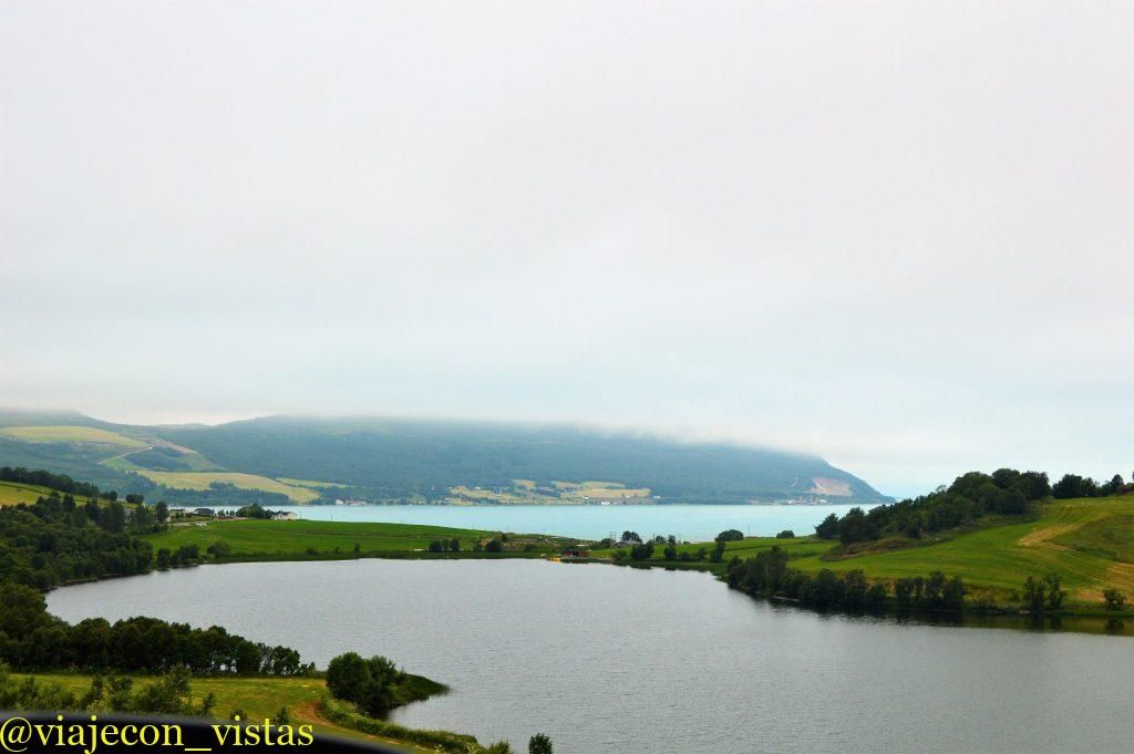 bello paisaje del norte de noruega