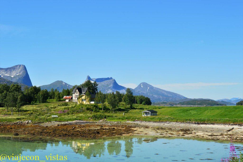 precioso paisaje del norte de noruega