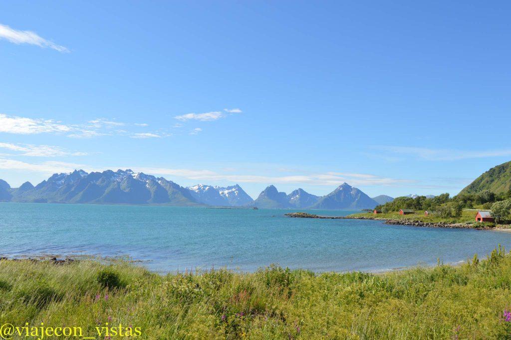 las lofoten desde la isla Isla Handseløya