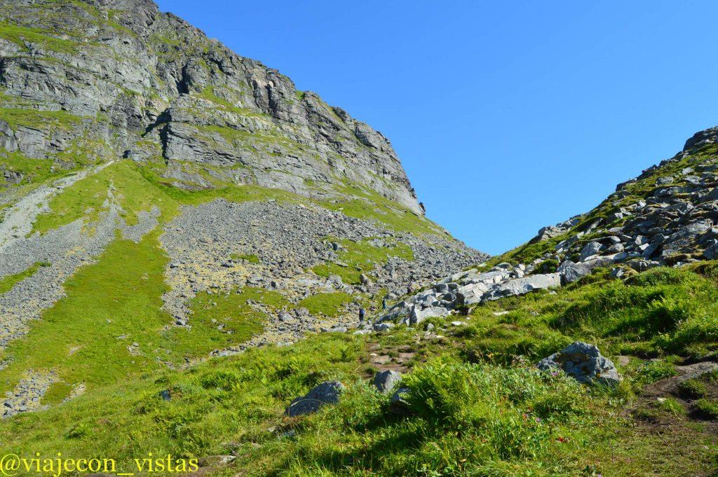 sendero pedregoso