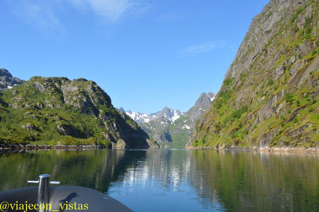 fiordo en lofoten