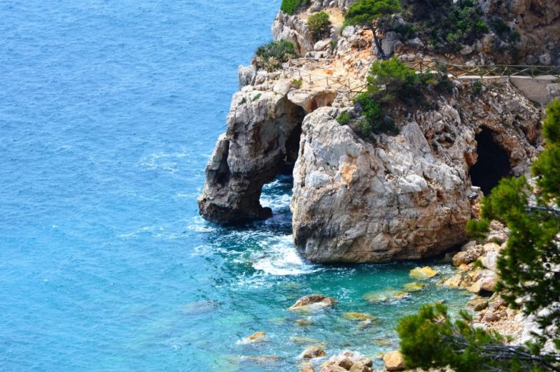 cova dels arcs benitatxell