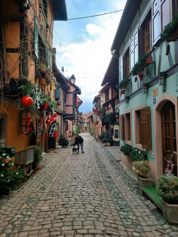 paseo de cuento por eguisheim