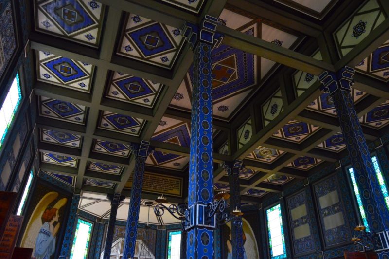 interior de la iglesia de javorca