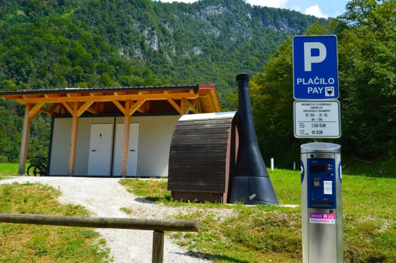 area de parking cascada kozak