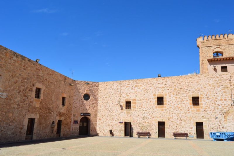 interior castillo de santa pola