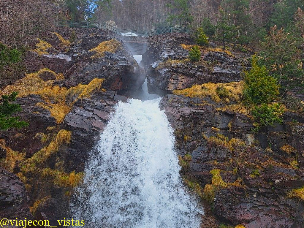 cascada de la larri