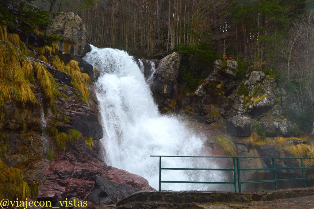 cascada de la larri