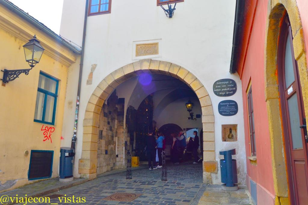kamenita vrata zagreb